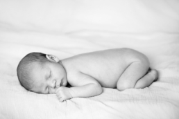 newborn shooting baby berlin homestory location zu hause fotoshooting 08